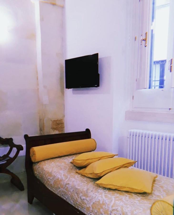 レッチェ Lo Scrigno Barocco Bed & Breakfast エクステリア 写真